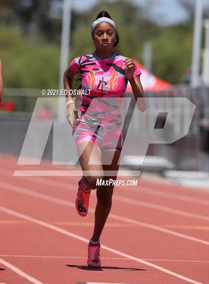 Thumbnail 3 in Pittsburg Relays (100 Meter/100 Meter Hurdles) photogallery.
