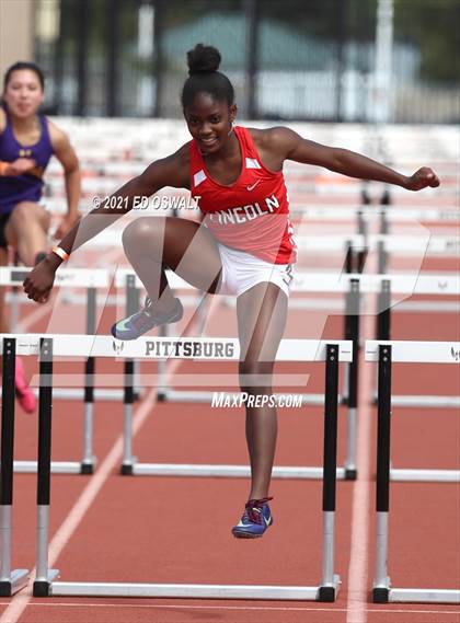 Thumbnail 1 in Pittsburg Relays (100 Meter/100 Meter Hurdles) photogallery.