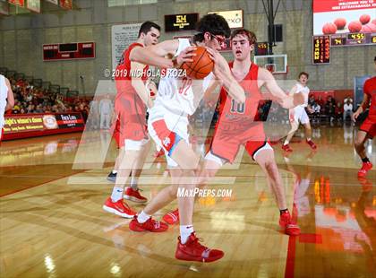 Thumbnail 1 in Harvard-Westlake vs. Mater Dei (Nike Extravaganza) photogallery.