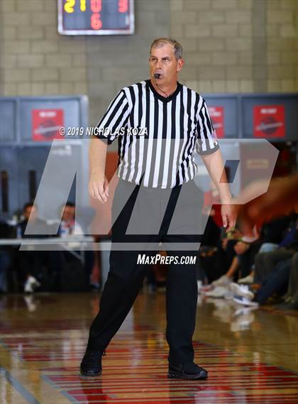 Thumbnail 3 in Harvard-Westlake vs. Mater Dei (Nike Extravaganza) photogallery.