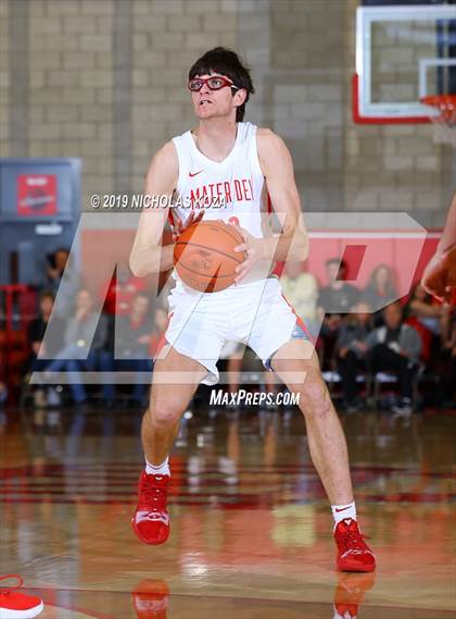 Thumbnail 2 in Harvard-Westlake vs. Mater Dei (Nike Extravaganza) photogallery.