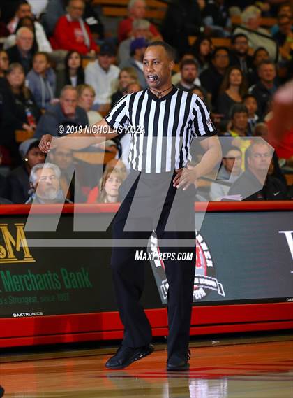 Thumbnail 3 in Harvard-Westlake vs. Mater Dei (Nike Extravaganza) photogallery.
