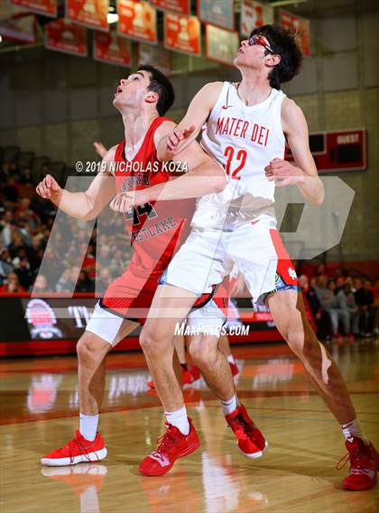 Thumbnail 2 in Harvard-Westlake vs. Mater Dei (Nike Extravaganza) photogallery.