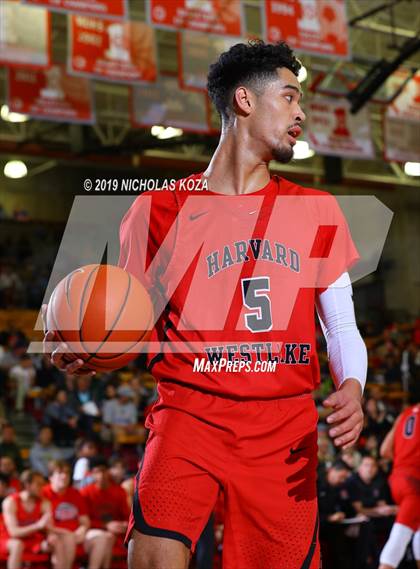 Thumbnail 1 in Harvard-Westlake vs. Mater Dei (Nike Extravaganza) photogallery.