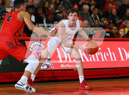 Thumbnail 3 in Harvard-Westlake vs. Mater Dei (Nike Extravaganza) photogallery.