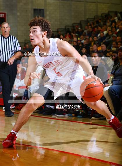 Thumbnail 3 in Harvard-Westlake vs. Mater Dei (Nike Extravaganza) photogallery.