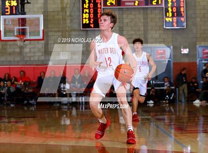 Thumbnail 3 in Harvard-Westlake vs. Mater Dei (Nike Extravaganza) photogallery.