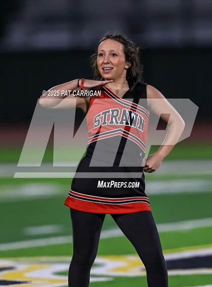 Thumbnail 2 in Bluff Dale vs. Strawn (UIL 1A Division II  Football Regional) photogallery.