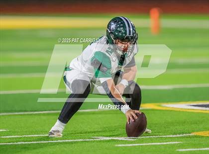 Thumbnail 3 in Bluff Dale vs. Strawn (UIL 1A Division II  Football Regional) photogallery.