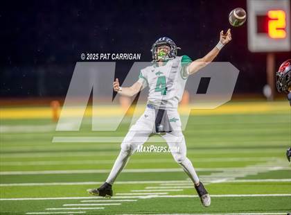 Thumbnail 2 in Bluff Dale vs. Strawn (UIL 1A Division II  Football Regional) photogallery.