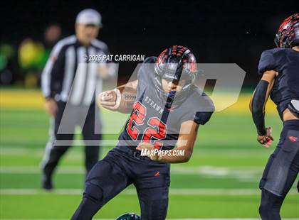 Thumbnail 3 in Bluff Dale vs. Strawn (UIL 1A Division II  Football Regional) photogallery.