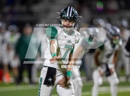 Thumbnail 3 in Bluff Dale vs. Strawn (UIL 1A Division II  Football Regional) photogallery.