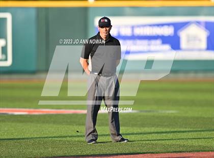 Thumbnail 3 in Cypress Woods vs. The Woodlands (UIL 6A Region 2 Final - Game 1) photogallery.