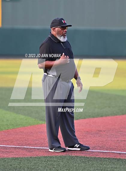Thumbnail 2 in Cypress Woods vs. The Woodlands (UIL 6A Region 2 Final - Game 1) photogallery.