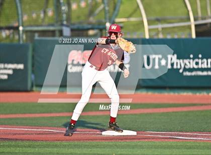 Thumbnail 2 in Cypress Woods vs. The Woodlands (UIL 6A Region 2 Final - Game 1) photogallery.