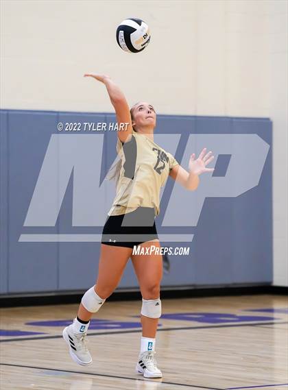 Thumbnail 2 in Penn vs Carmel (Brownsburg Invite) photogallery.