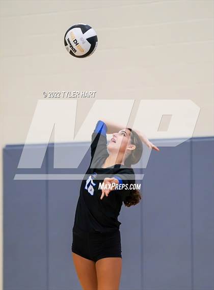 Thumbnail 3 in Penn vs Carmel (Brownsburg Invite) photogallery.