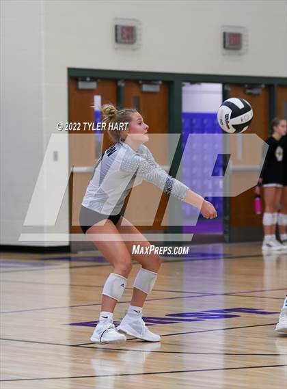 Thumbnail 2 in Penn vs Carmel (Brownsburg Invite) photogallery.