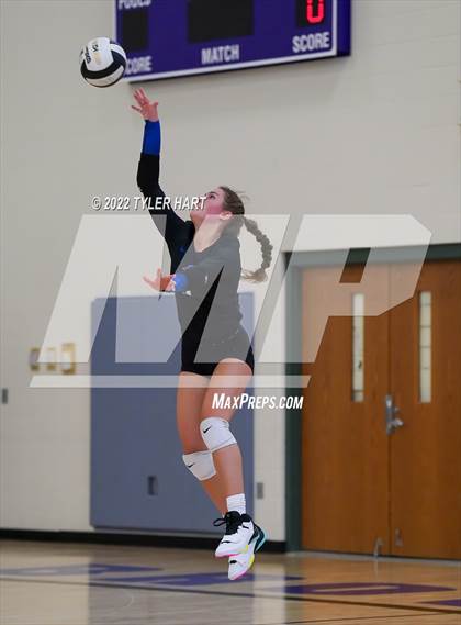Thumbnail 3 in Penn vs Carmel (Brownsburg Invite) photogallery.