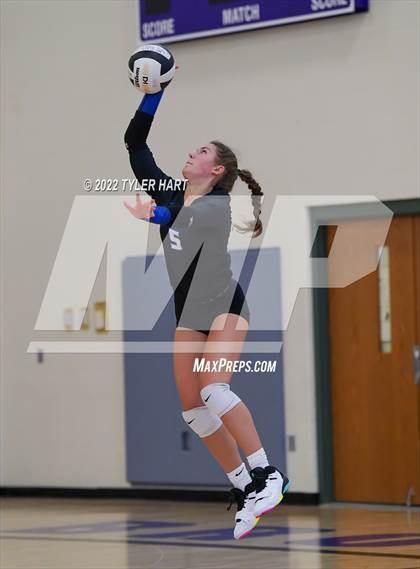 Thumbnail 3 in Penn vs Carmel (Brownsburg Invite) photogallery.