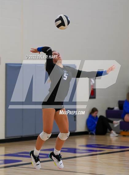 Thumbnail 3 in Penn vs Carmel (Brownsburg Invite) photogallery.
