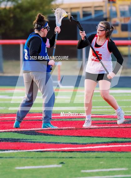 Thumbnail 3 in Hilliard Bradley @ Westerville South Scrimmage photogallery.