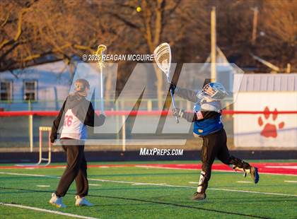 Thumbnail 2 in Hilliard Bradley @ Westerville South Scrimmage photogallery.