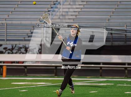 Thumbnail 2 in Hilliard Bradley @ Westerville South Scrimmage photogallery.