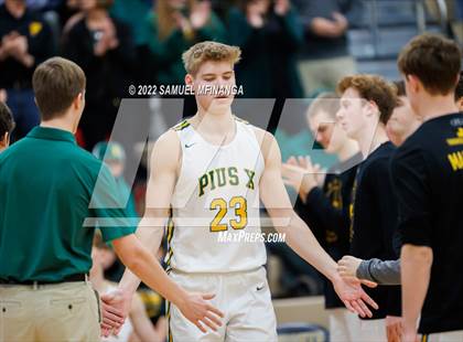 Thumbnail 2 in Pius X vs. Lincoln Northeast photogallery.