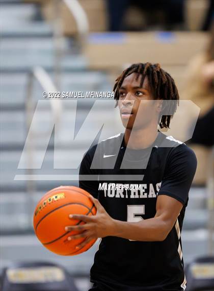 Thumbnail 3 in Pius X vs. Lincoln Northeast photogallery.