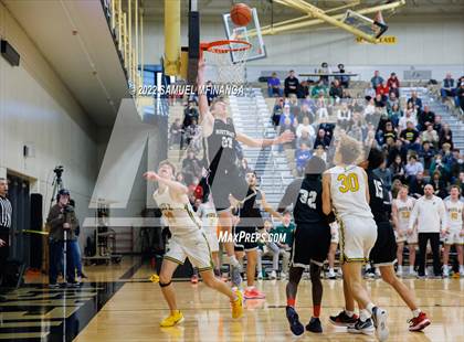 Thumbnail 1 in Pius X vs. Lincoln Northeast photogallery.
