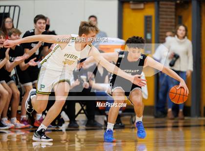 Thumbnail 2 in Pius X vs. Lincoln Northeast photogallery.