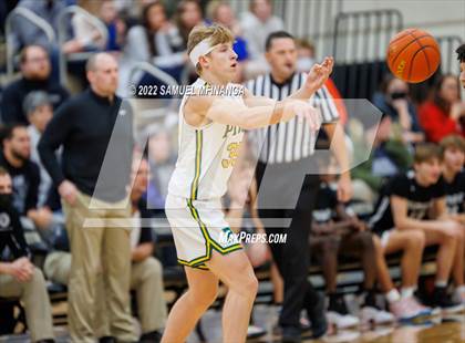 Thumbnail 3 in Pius X vs. Lincoln Northeast photogallery.