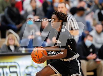 Thumbnail 3 in Pius X vs. Lincoln Northeast photogallery.