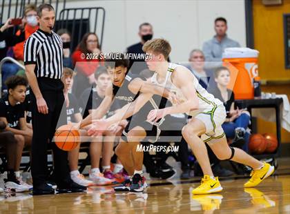 Thumbnail 1 in Pius X vs. Lincoln Northeast photogallery.
