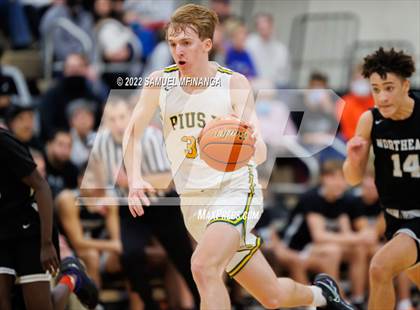 Thumbnail 1 in Pius X vs. Lincoln Northeast photogallery.