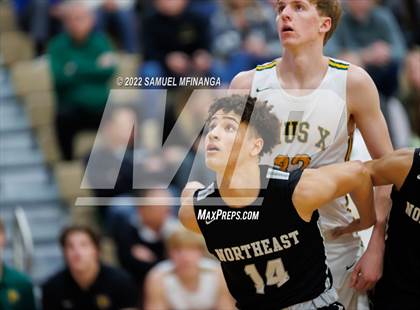 Thumbnail 3 in Pius X vs. Lincoln Northeast photogallery.