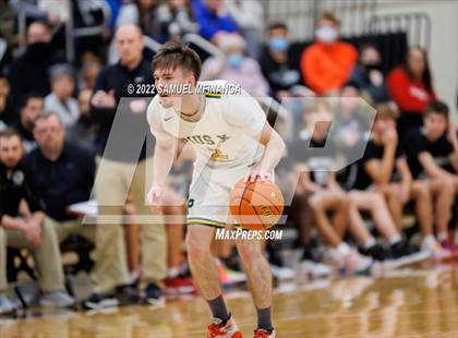 Thumbnail 3 in Pius X vs. Lincoln Northeast photogallery.