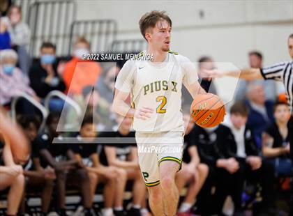 Thumbnail 2 in Pius X vs. Lincoln Northeast photogallery.