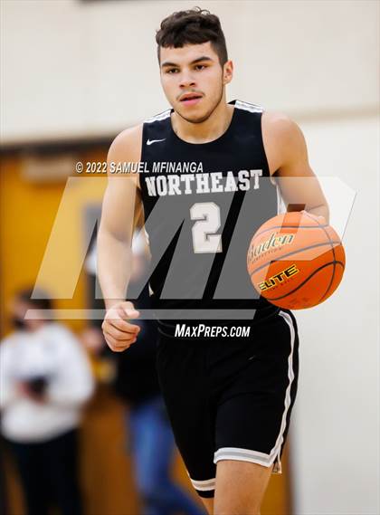 Thumbnail 2 in Pius X vs. Lincoln Northeast photogallery.