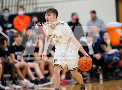 Thumbnail 1 in Pius X vs. Lincoln Northeast photogallery.