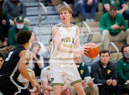 Thumbnail 3 in Pius X vs. Lincoln Northeast photogallery.
