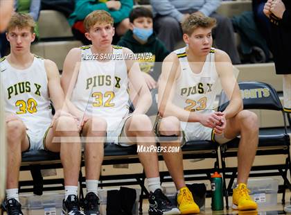 Thumbnail 3 in Pius X vs. Lincoln Northeast photogallery.