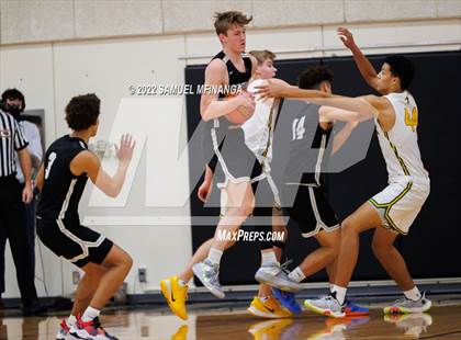Thumbnail 1 in Pius X vs. Lincoln Northeast photogallery.