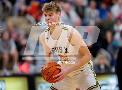 Thumbnail 1 in Pius X vs. Lincoln Northeast photogallery.