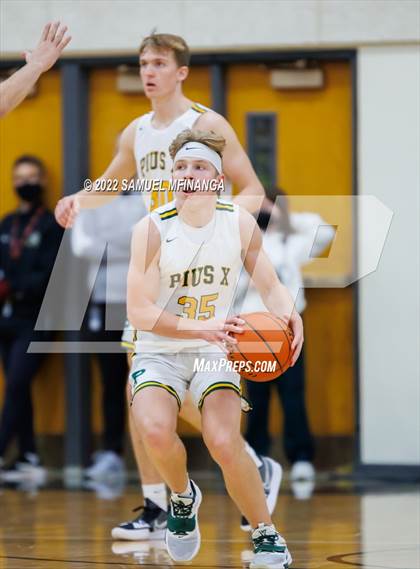 Thumbnail 1 in Pius X vs. Lincoln Northeast photogallery.