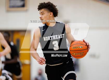 Thumbnail 2 in Pius X vs. Lincoln Northeast photogallery.