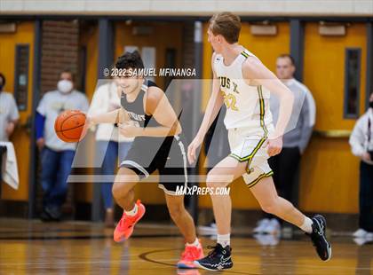 Thumbnail 2 in Pius X vs. Lincoln Northeast photogallery.