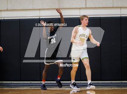 Thumbnail 3 in Pius X vs. Lincoln Northeast photogallery.