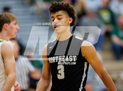 Thumbnail 2 in Pius X vs. Lincoln Northeast photogallery.